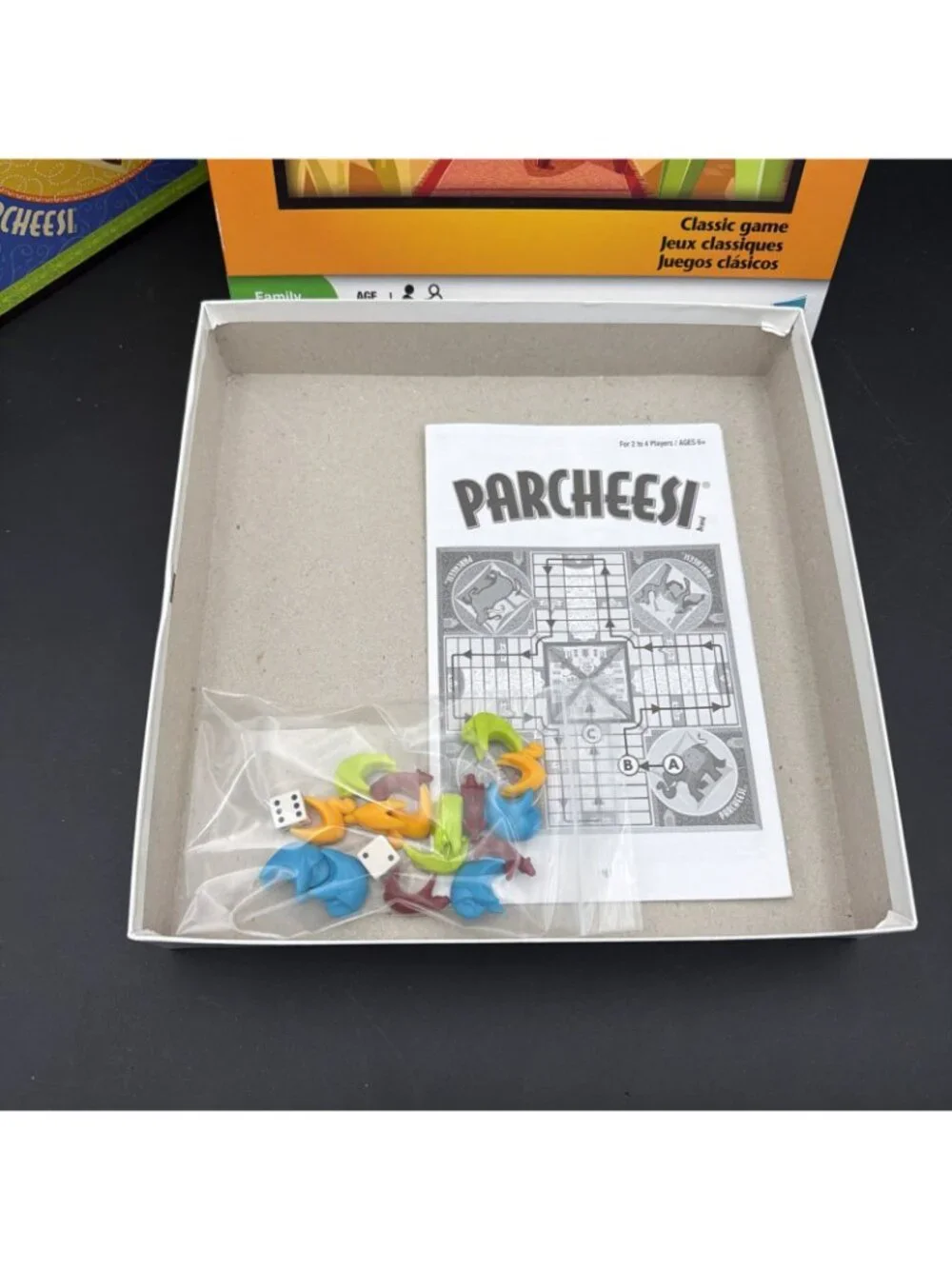 Parcheesi with Plastic Animal Figures COMPLETE Hasbro 2009 Pachisi Classi